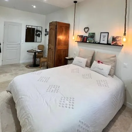 29 Apartament *
